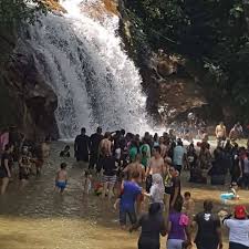 Air terjun ini memang menarik dan istimewa kerana ianya diurus oleh badan pelancongan selangor. Air Terjun Serendah Selangor Home Facebook