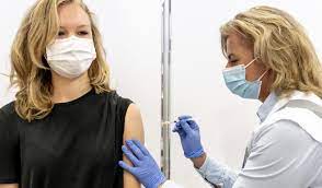 Vaccination policies are not decided by ema but by public health agencies in eu member states. Jongeren Geboren In 2004 Uitgenodigd Voor Coronavaccinatie Rivm