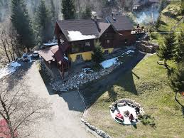 Descoperă cele mai noi case și vile de vânzare din zona plaiul foii și în alte locații din zarnesti, construcții vechi sau noi. Despre Noi Casa Craita Cabana De Vacantacasa Craita Cabana De Vacanta Plaiul Foii Piatra Craiului
