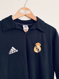 Ad affrontare i madrileni c'è il bayer leverkusen di klaus toppmöller. 2001 02 Real Madrid Away Cl Centenary Shirt S 9 5 10 Greatest Kits