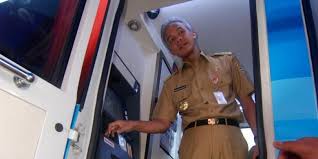 Kemudian cara bayar pajak via samsat online jawa barat sebagai berikut. Catat Seperti Ini Cara Bayar Tunggakan Pajak Kendaraan Via Online