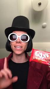 Willy Wonka tries a KitKat for the First Time #willywonka #johnnydepp