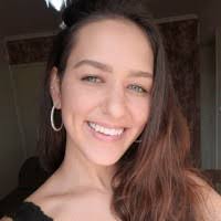 Amanda Nale's Instagram, Twitter & Facebook