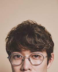 day 8 着こなしいろいろ 俳優 ヘアスタイルのアイデア