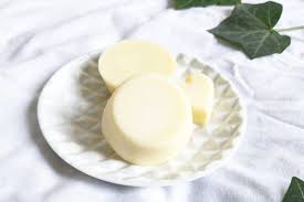 Baume Solide Pour Le Corps Recette Baume Produit Beaute Bio Beurre De Cacao