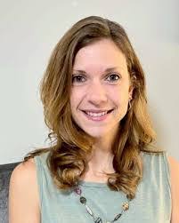 Amanda Teeter's Instagram, Twitter & Facebook