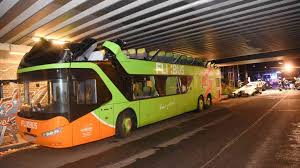 Spandau Flixbus Trennt Sich Dach Ab Spreepicture Busfahrer Bus Doppeldeckerbus