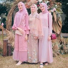 Tunangan adalah salah satu momen membahagiakan dalam kehidupan seseorang. Cari Baju Dress Off 66 Medpharmres Com