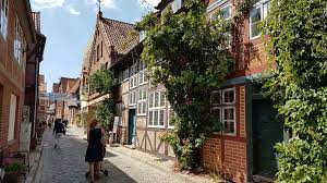 This is the category for an architectural monument. Lauenburg Ein Geheimtipp Haus Anna Elbe