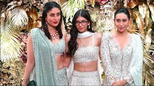 He was the undisputed king of bollywood in the 1950s and 1960s. Karishma Kapoor With Her Daughter Samiera Kapoor At Armaan Jain S Wedding Celebration Youtube