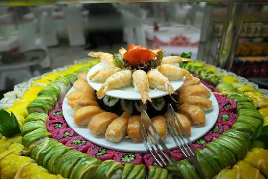 🍣✨ A Taste You'll Always Remember! ✨🍣 Indulge in a luxurious dining experience at Aladdin Beach Resort, where every dinner is a celebration of flavor and elegance 🍽️🌟 From our rich international