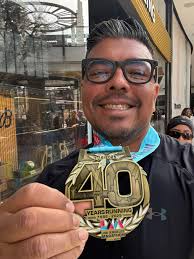 The LA Marathon has officially started! !!