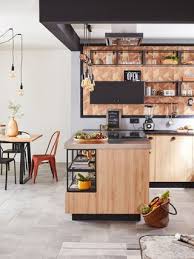 30 Inspirations A Copier Pour Une Cuisine Au Style Industriel Cuisine Style Industriel Style Industriel Meuble Bois Brut