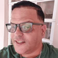 AHORA en @TelenoticiasPR. Esto va a estar interesante.