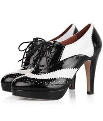 Beautiful Black And White High Heels De Populairste Tags Voor Deze Afbeelding Zijn Ankle Boots Shoes Vintage En Fashion Ankle Shoes Shoe Boots Heels