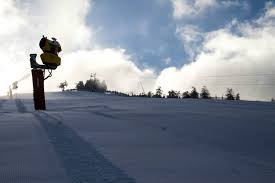 Les stations de ski du massif central vous accueillent pour des activités variées à pratiquer seul, en famille ou avec des amis. Le Schnepf Est Ouvert Schnepfenried Station De Ski Facebook