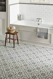 15 Fabulous Flooring Ideas Wood Carpets And Tiles Traditional Bathroom Bathroom Floor Tiles Bathroom Design Small