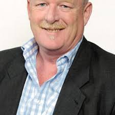 Council leader defeats vote of no confidence