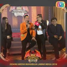 Maharaja lawak mega adalah program realiti tv yang berjaya menggabungkan barisan peserta daripada tiga buah negara iaitu malaysia, singapura dan indonesia. Senarai 14 Peserta Maharaja Lawak Mega 2018 Diperkenalkan Iluminasi