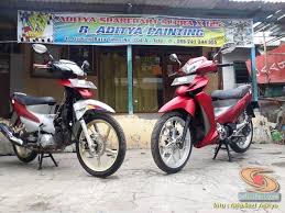 Kumpulan modifikasi motor supra x 125 warna merah hitam terbaru via modifikasistyle.blogspot.co.id. Modifikasi Honda Supra X 125 Warna Merah Mazda Silver Brosis Setia1heri Com