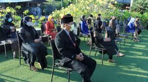 Beneran, soalnya yg manten cwo dr wonosobo alias beda daerah dr tmg. Pesta Pernikahan Dapat Izin Gugus Tugas Kedua Mempelai Positif Corona Suara Jogja