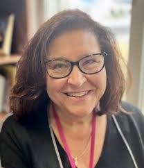 Tracy Hibbard's Instagram, Twitter & Facebook