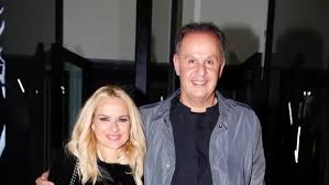 Ενημέρωση, ψυχαγωγία, σειρές, live streaming. Maria Mpekatwroy Hlikia Gamos