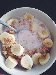 Granola And Banana Healthy Breakfast Healty Food Workout Food Food Snapchat