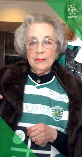 Hoje recordamos Maria de Lourdes Borges de Castro, que nasceu no dia 21 de  Janeiro de 1923. Sócia do #SportingCP desde nascença, para além de praticar  voleibol, integrou também a primeira equipa