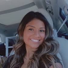 Leslie Toro's Instagram, Twitter & Facebook