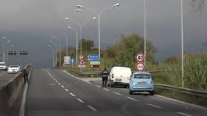 Articoli sul tema 'autostrada a11'. Incidente In Tangenziale A Pistoia Tre Mezzi Coinvolti Notizie Tvl Tv Libera