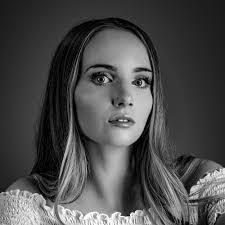 Ellie Vickers's Instagram, Twitter & Facebook