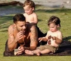 Maybe you would like to learn more about one of these? Ricky Martin Says Touring Is Less Stressful With Children Znamenitosti