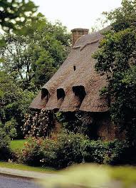 Pin By Kelly Ishtar On Houses Sheds Houselets Thatched Cottage Fairytale Cottage Storybook Cottage