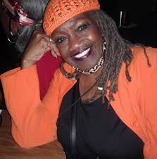 How many days before Easter should I thaw a large turkey?