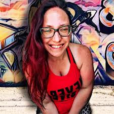 Un vent de nouveauté s'en vient… Le 𝐧𝐨𝐮𝐯𝐞𝐚𝐮 𝐦𝐞𝐧𝐮 𝐚𝐫𝐫𝐢𝐯𝐞  𝐛𝐢𝐞𝐧𝐭𝐨̂𝐭 👀 Une idée de ce qui se cache derrière ces images floues?  📝 𝐏𝐚𝐫𝐭𝐚𝐠𝐞 𝐭𝐞𝐬 𝐩𝐫𝐞́𝐝𝐢𝐜𝐭𝐢𝐨𝐧𝐬 𝐞𝐧  𝐜𝐨𝐦𝐦𝐞𝐧𝐭𝐚𝐢𝐫𝐞 :