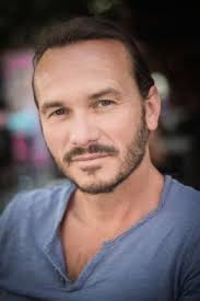 Актёры, режиссер и создатели фильма Номер Один,желание. Номер Два,  сожаление (2004)