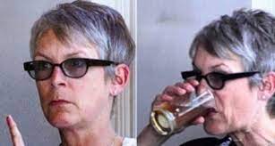 Jamie lee curtis ˈ d ʒ e ɪ m i l i ː ˈ k ɝ ː t ɪ s 1 est une actrice, productrice et réalisatrice américaine, née le 22 novembre 1958 à los angeles en californie. Jamie Lee Curtis Argument Know Your Meme