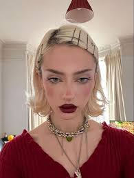 Emma Denton (emma95denton)