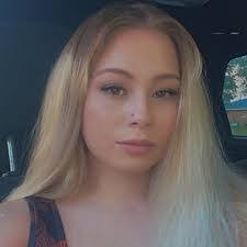 Gina Piazza's Instagram, Twitter & Facebook