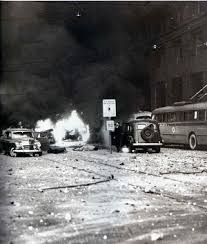 Reviste mucha importancia resaltar que el bombardeo se realizó bajo la consigna cristo vence y contó, como ya lo dijimos, con el apoyo de las 16 de junio de 1955 bombardeo a la plaza de mayo. El Bombardeo De Junio De 1955 Y Sus Protagonistas