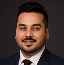 Our honourable CEO Maryah Printers Shahid Javaid Cheema retired as vice  president islamabad industrial association. (Mr Shahid cheema receiving  award from Ishaq Dar, Finance minister Pakistan)