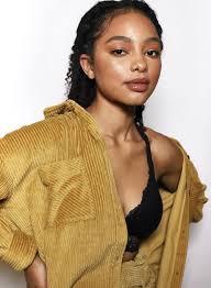 Adrienne Beal's Instagram, Twitter & Facebook