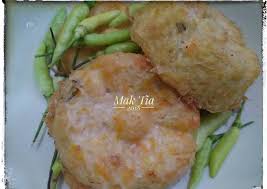 Aneka resep tahu fantasi, di antaranya ada tahu fantasi telur puyuh, tahu fantasi sosis dan tahu fantasi resep dan cara membuat tahu fantasi sederhana. Resep Tahu Fantasi Resep Masakanku