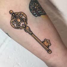 Neo Traditional Style Key Tattoo By Lozzy Bones Key Tattoo Tattoos Traditional Tattoo Key