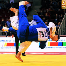 Awarding of ippon (一本) 'one full point'. Judo On Twitter What Was Your Ippon Of The Year Tell Us Below