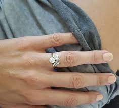Kickass Wedding Bands You Ll Never Wanna Take Off Opal Wedding Band Sapphire Wedding Band Floral Wedding Bands