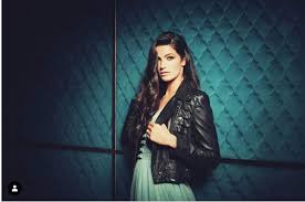 أن لايكون قد حصل على منحة سابقة من وقف الديانة التركي وأوقفت المنحة عنه من قبل الوقف أو خرج بنفسه. ØªØ§Ø±Ø§ Ø¹Ù…Ø§Ø¯ ØªÙƒØ´Ù Ø¹Ù† Ø¬Ù†Ø³ÙŠØ© ÙˆØ§Ù„Ø¯ÙŠÙ‡Ø§ ÙˆØ³Ø± Ø¥ØµØ§Ø¨ØªÙ‡Ø§ Ø¨Ø§Ù„Ø§ÙƒØªØ¦Ø§Ø¨