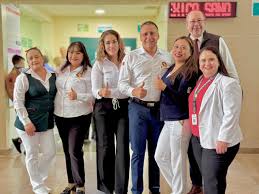 El Dr. César Noé Ángulo Parra, secretario general de la seccion XI Sinaloa  #SNTSS y la Dra. Tania Clarissa Medina López, titular del #IMSSSinaloa  participaron en la Feria de la Salud por