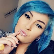 Cara Thomson (@CaraThomson95)